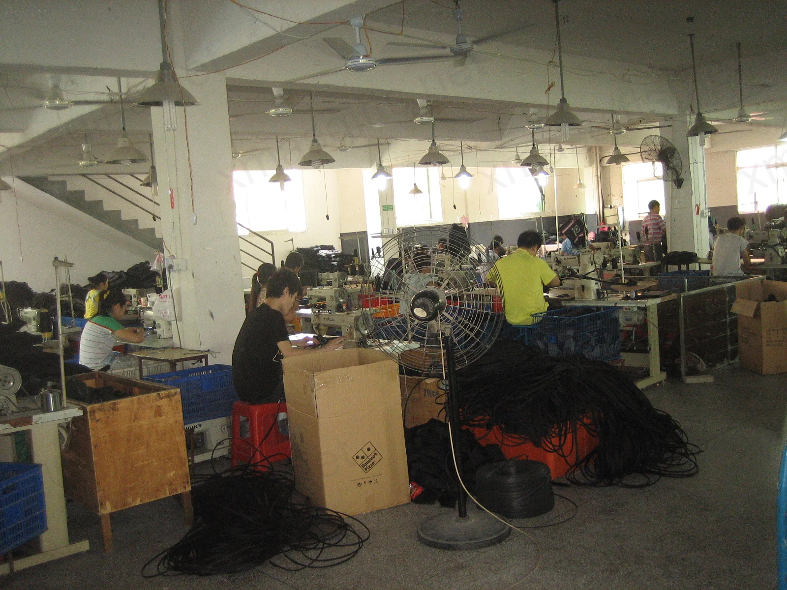 Atelier d'usine produisant des sacs MONUSCO