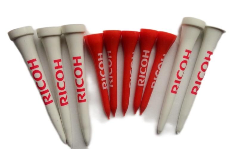 RICOH bedruckte Golf-Tees in Weiß und Rot