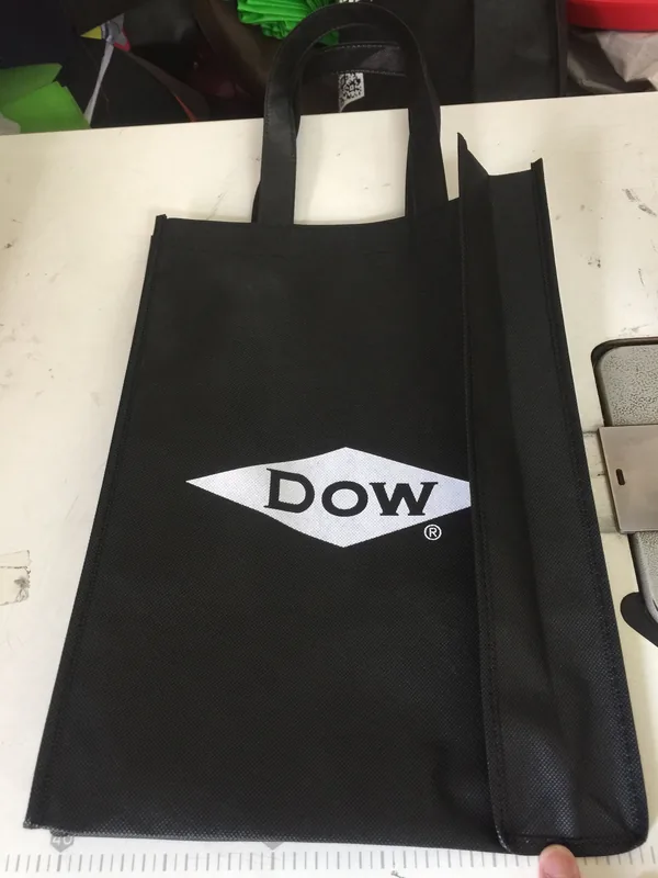 /images/clients/products/chemical/dow/dow Shopping Bag