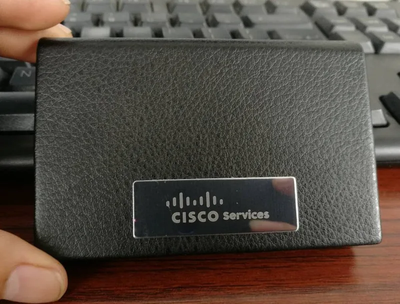 /images/clients/products/tech/cisco/cisco Card Holder