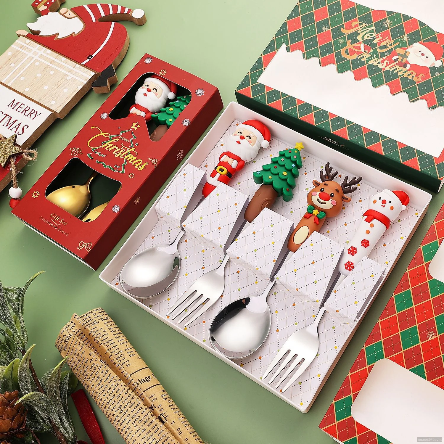Zeichentrick-Weihnachtsbaum-Löffel- und Gabel-Geschenkbox-Set aus Edelstahl – Weihnachtstischgeschirr zur Dekoration des Festmahls