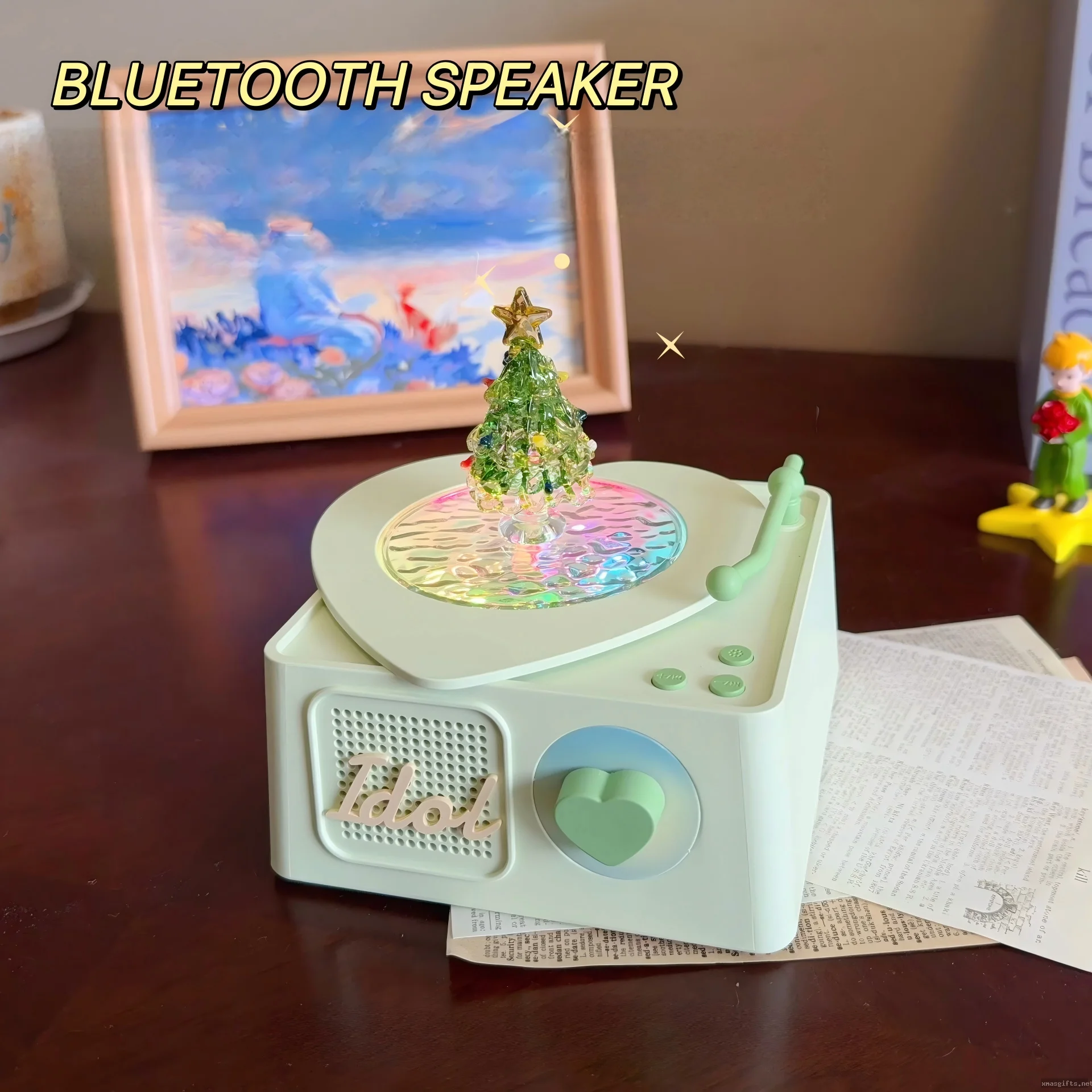 11 – Mini haut-parleur Bluetooth personnalisé pour Noël, portable et élégant, cadeau idéal pour les fêtes.