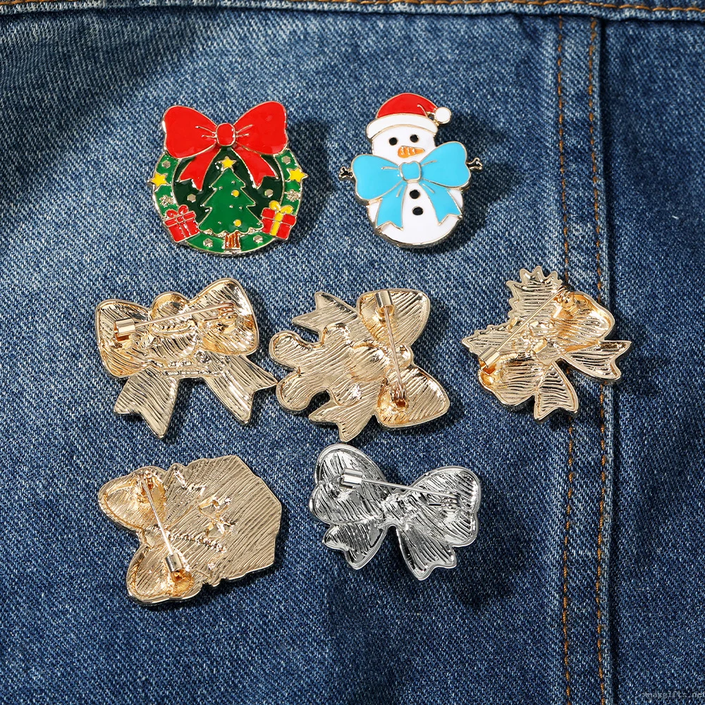 Gingerbread Man Metal Enamel Christmas Brooch Cartoon Xmas Clothing Pin