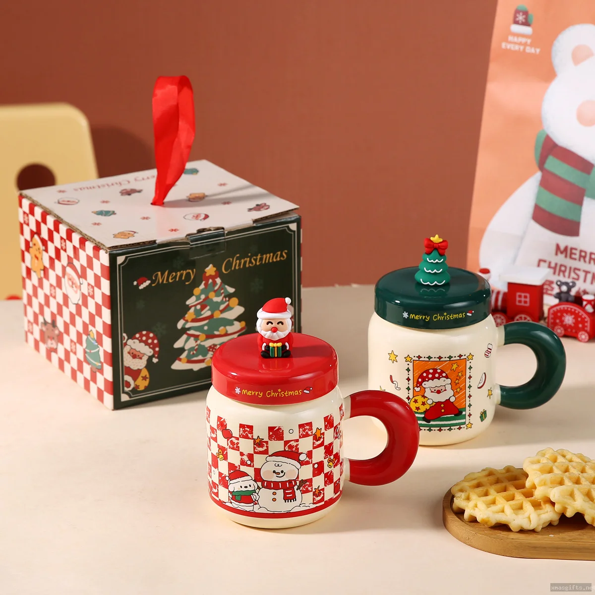 Cute Santa Christmas Ceramic Mug Gift Set With Lid & Spoon | Aesthetic Cross-Border Holiday Favor Cup Wholesale