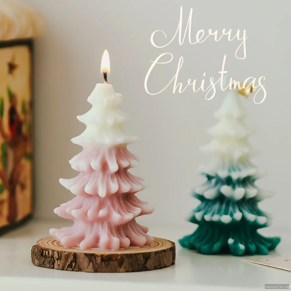 Gradient Snowy Christmas Tree Scented Soy Wax Candle, Festive Tabletop Decor & Xmas Gift Favor