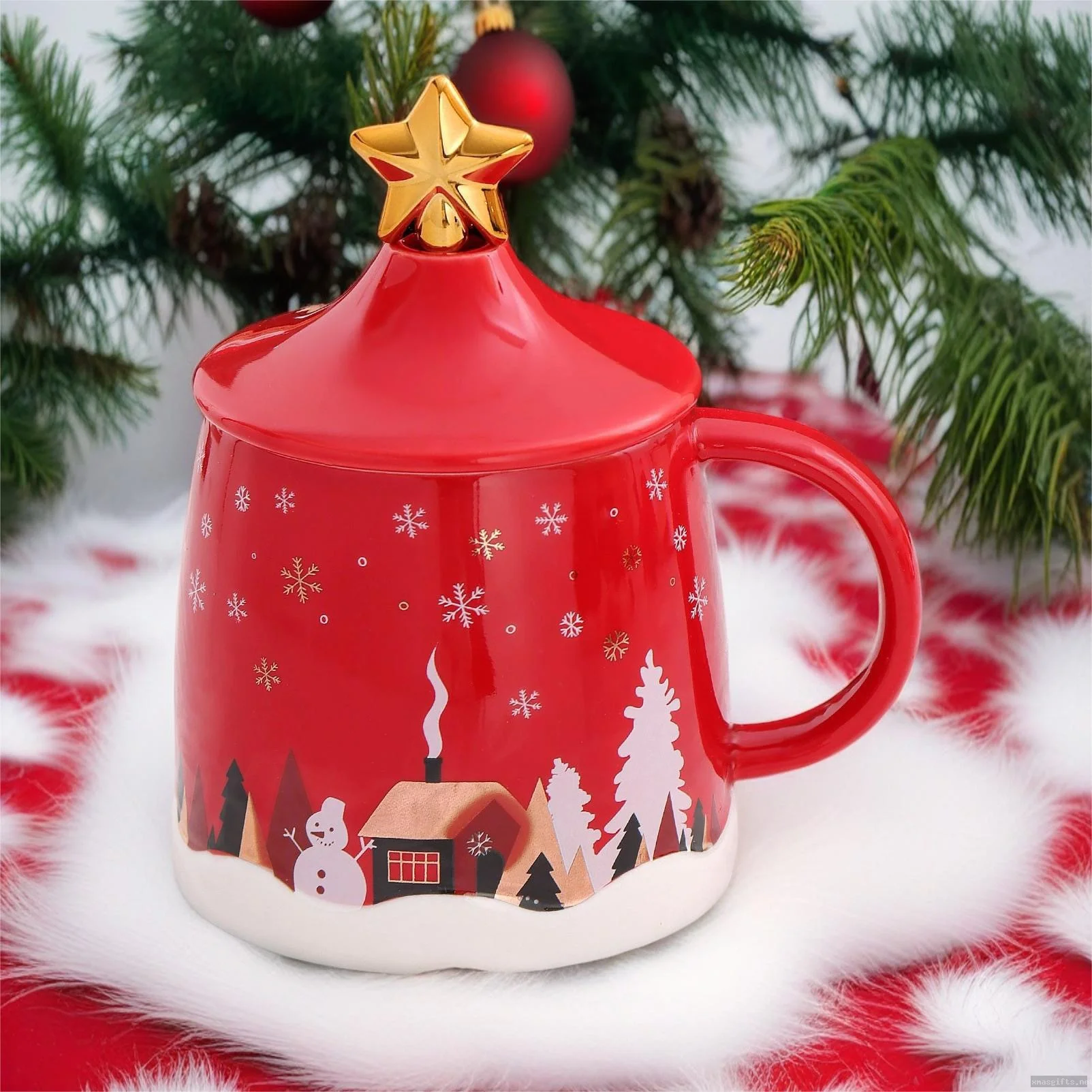 Winter Village Snow Scene Christmas Ceramic Mug With Star Tree Lid | Custom Holiday Coffee Cup Wholesale